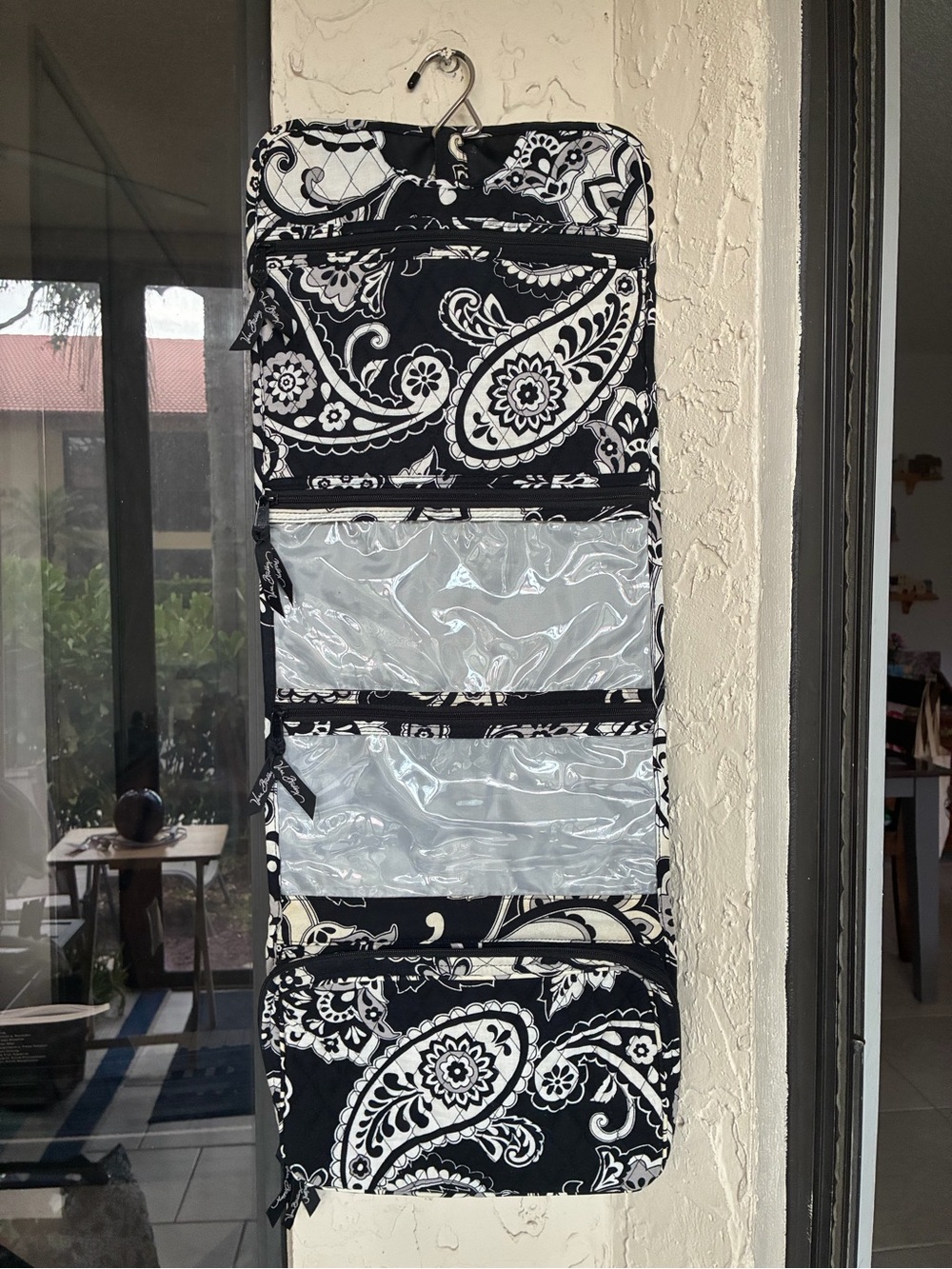 Hanging Travel Organizer Toiletry Bag Black White Paisley Quilted - Picture 5 of 7